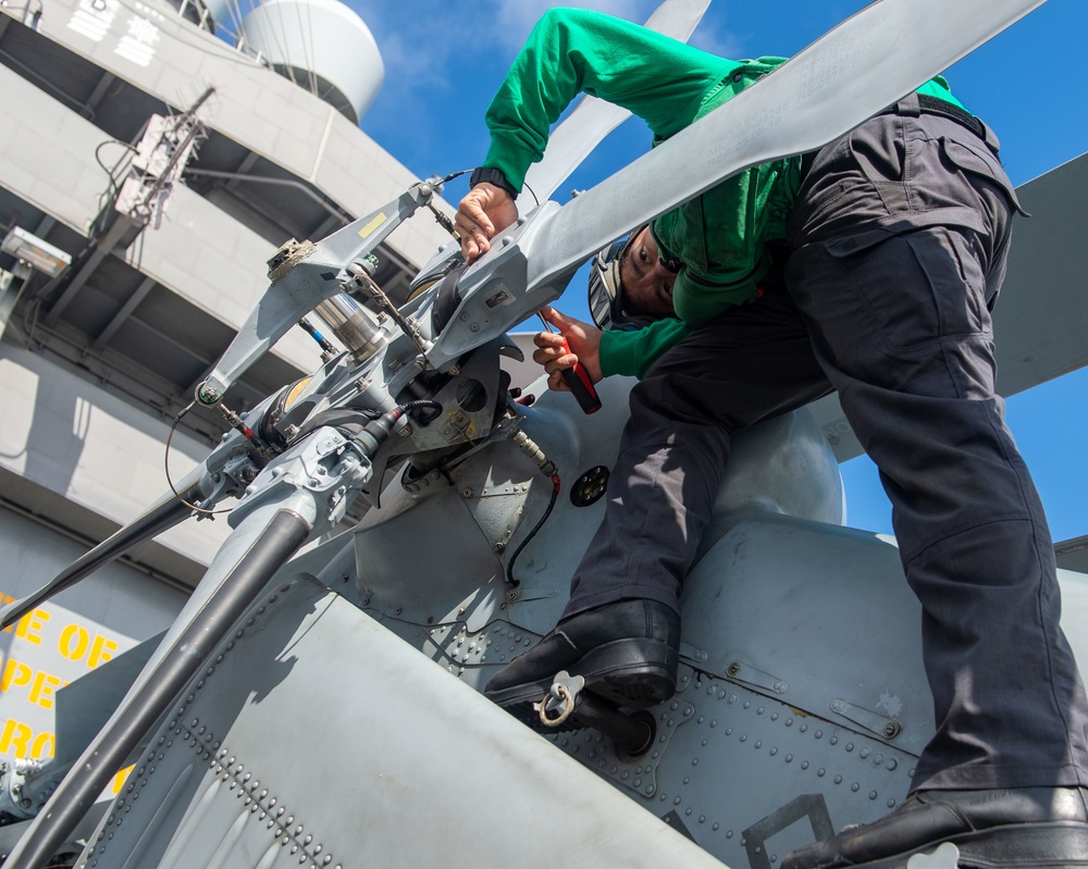 USS Harry S. Truman (CVN 75) transits the Atlantic Ocean.