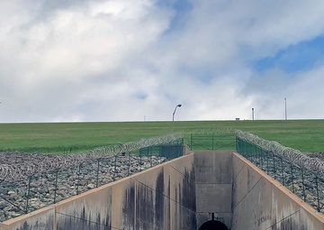 Army Research Engineers Test DamBot at Fort Worth District Lake