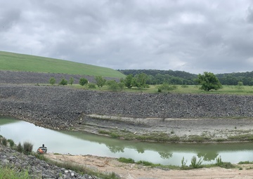 Army Research Engineers Test DamBot at Fort Worth District Lake