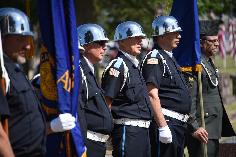 American Legion members honor U.S. Army Cpl. Eldert J. Beek