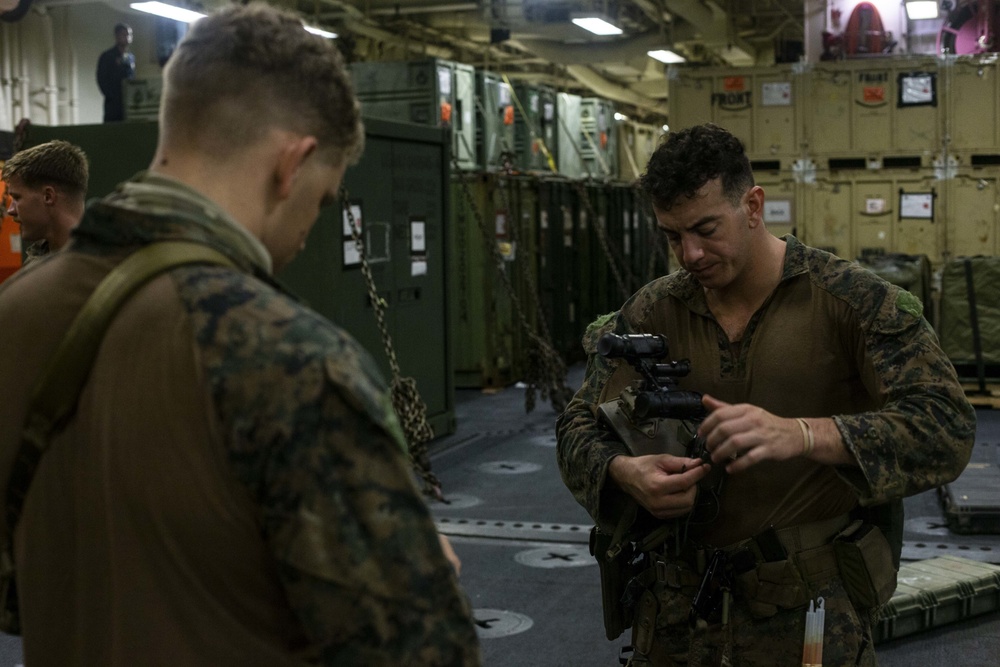 US Marines conduct a Maritime Interdiction Operation training exercise