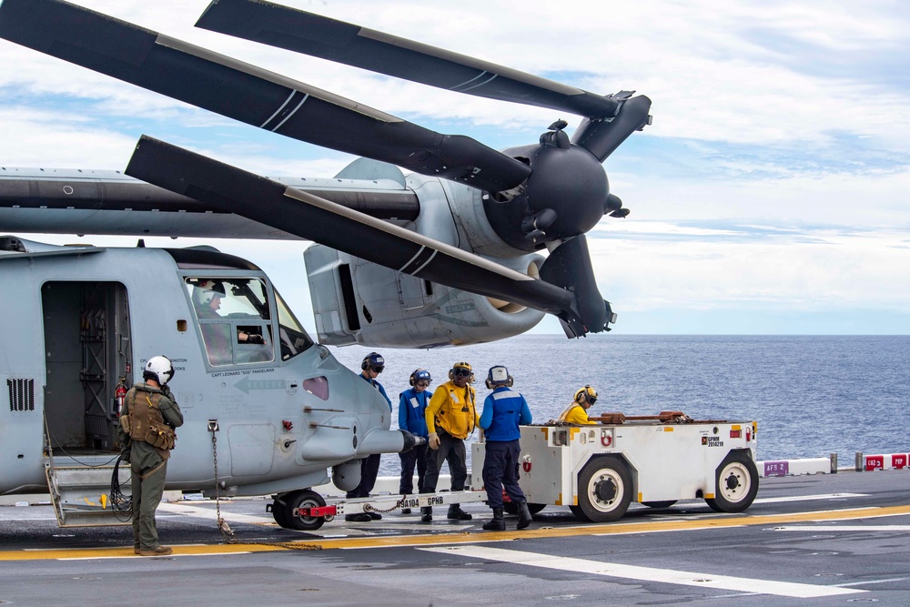 USS America (LHA 6) Conduct Flight Operations