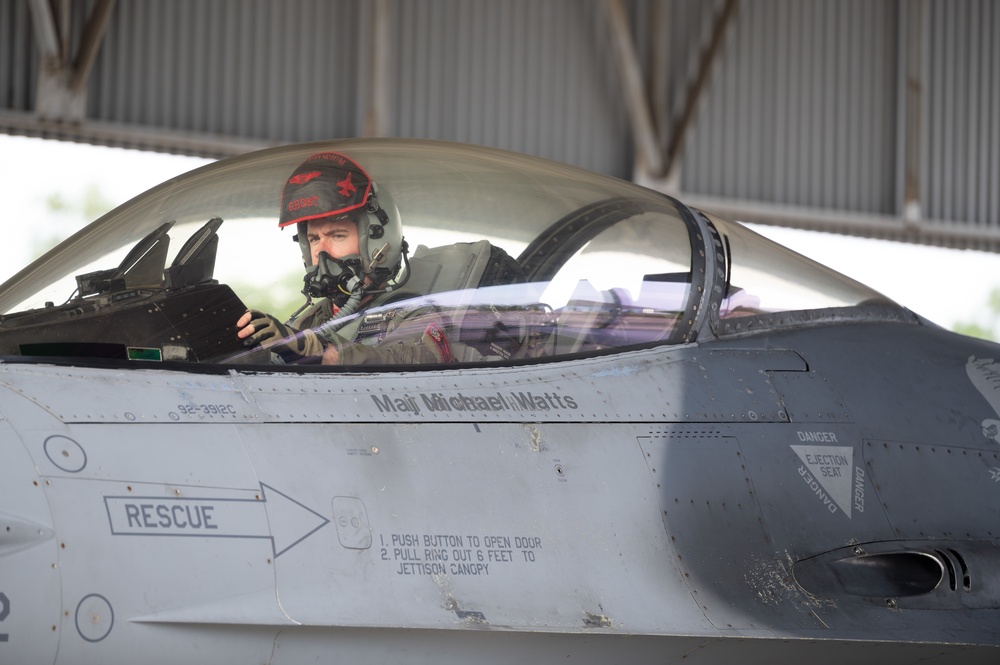 35th Fighter Wing F-16 Fighting Falcons Arrive in Indonesia