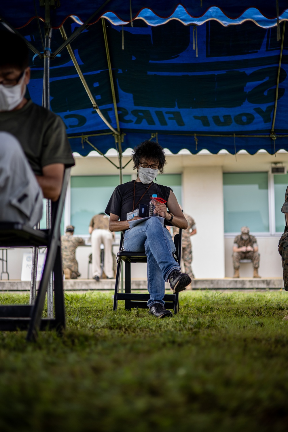 MLCs aboard Camp Smedley D. Butler receive COVID-19 vaccine