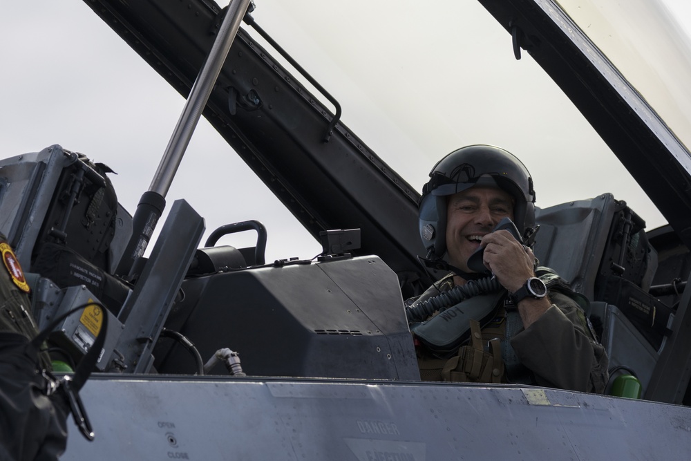 USAFE commander visits Kallax AB during ACE21
