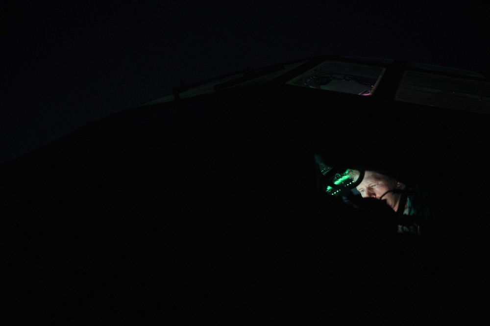 40th EAS conducts USCENTCOM Passenger Transport Ops
