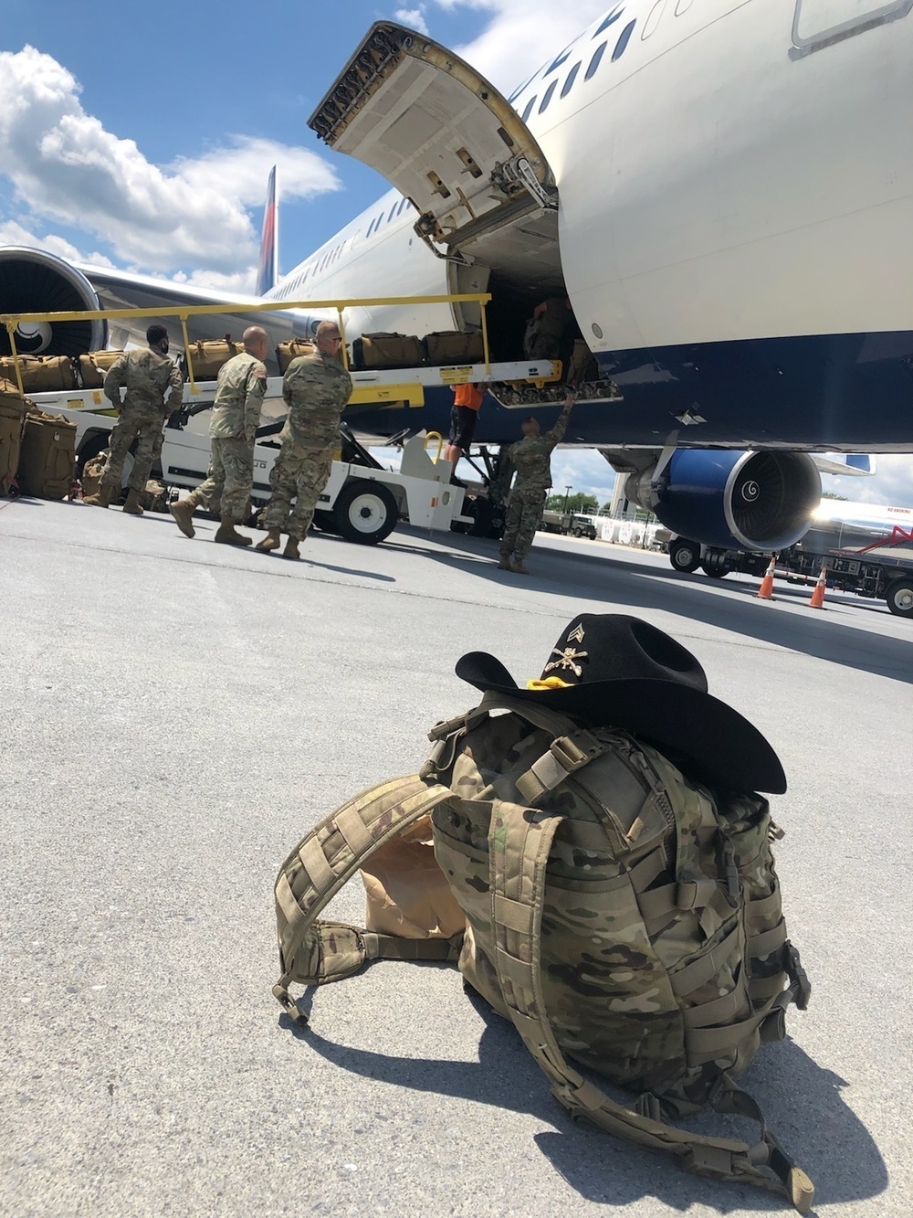 1-104th Cavalry Soldiers depart for deployment to the Middle East