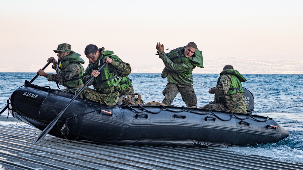 BLT 1/4 Marines conduct small boat raid training