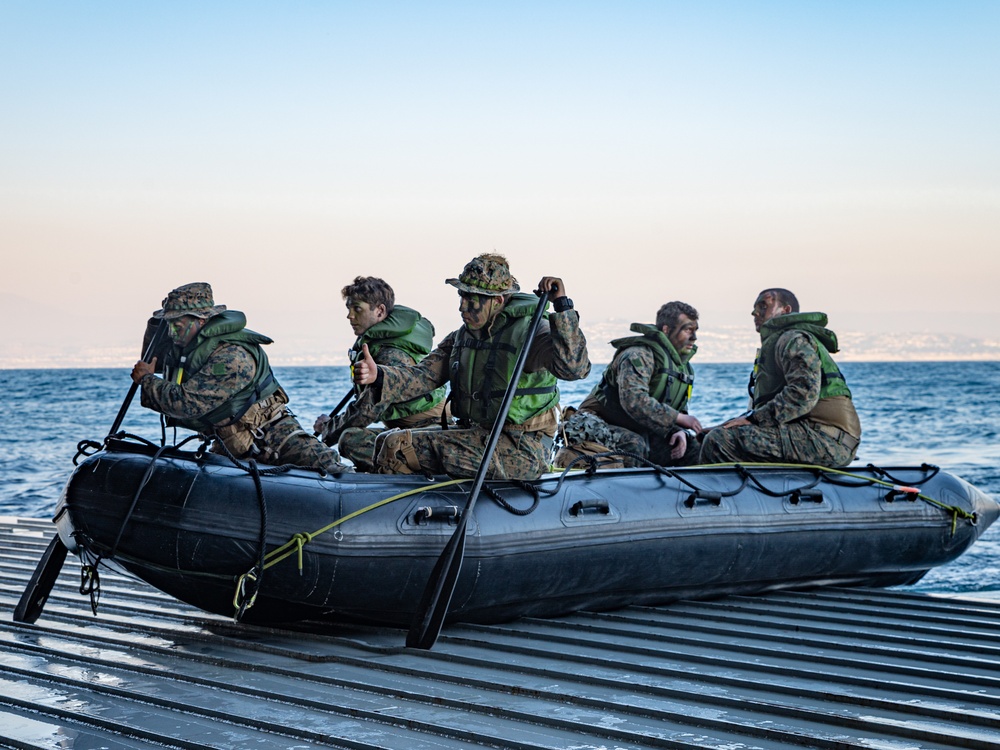 BLT 1/4 Marines conduct small boat raid training