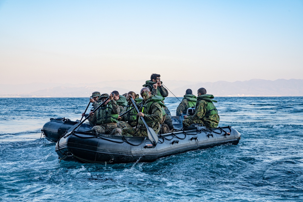 BLT 1/4 Marines conduct small boat raid training