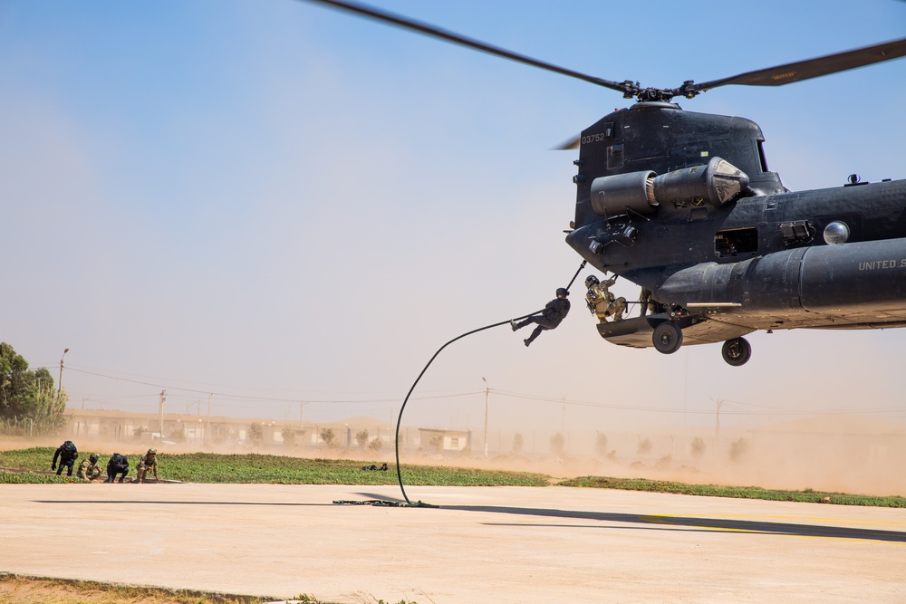 African Lion 2021 - 160th SOAR, 19th SFG and Moroccan Forces Fast Rope