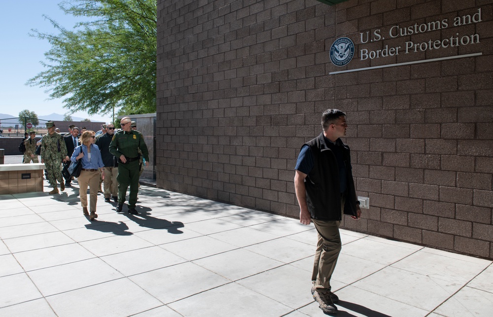 DSD Hicks Visits Southwest Border in Arizona