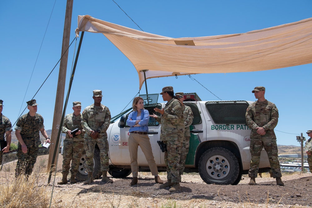 DSD Hicks Visits Southwest Border in Arizona