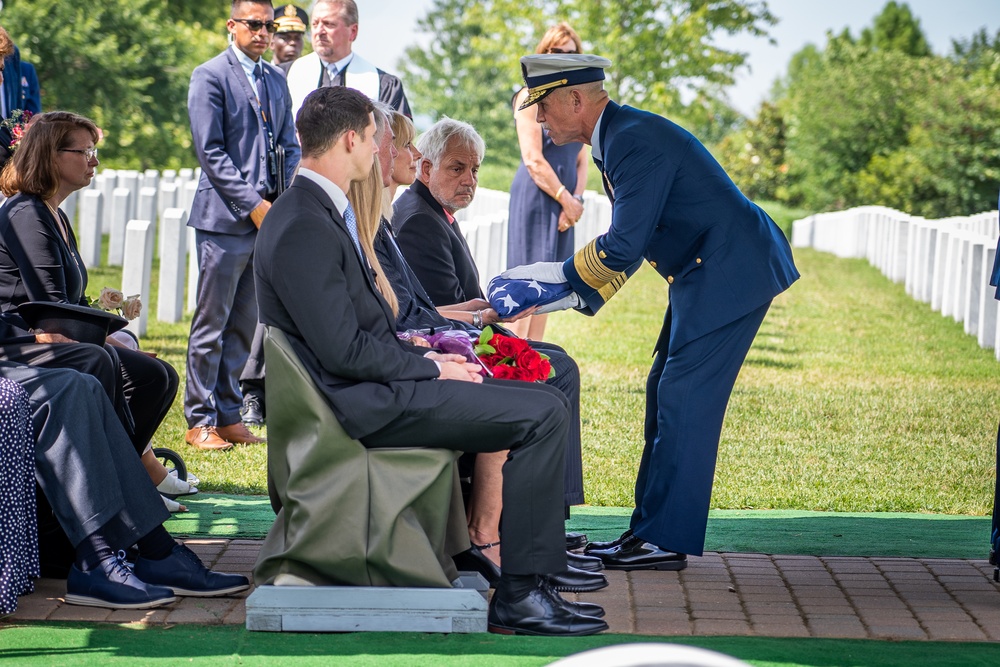 Lt. j.g. Morgan Garrett laid to rest at Arlington National Cemetery