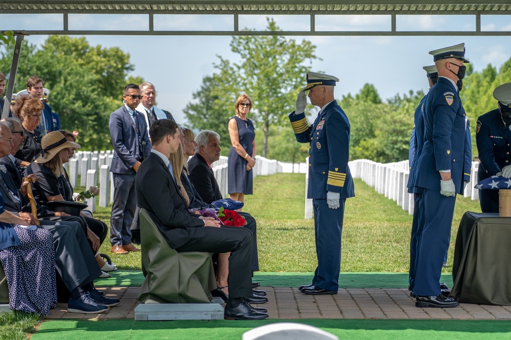 Lt. j.g. Morgan Garrett laid to rest at Arlington National Cemetery