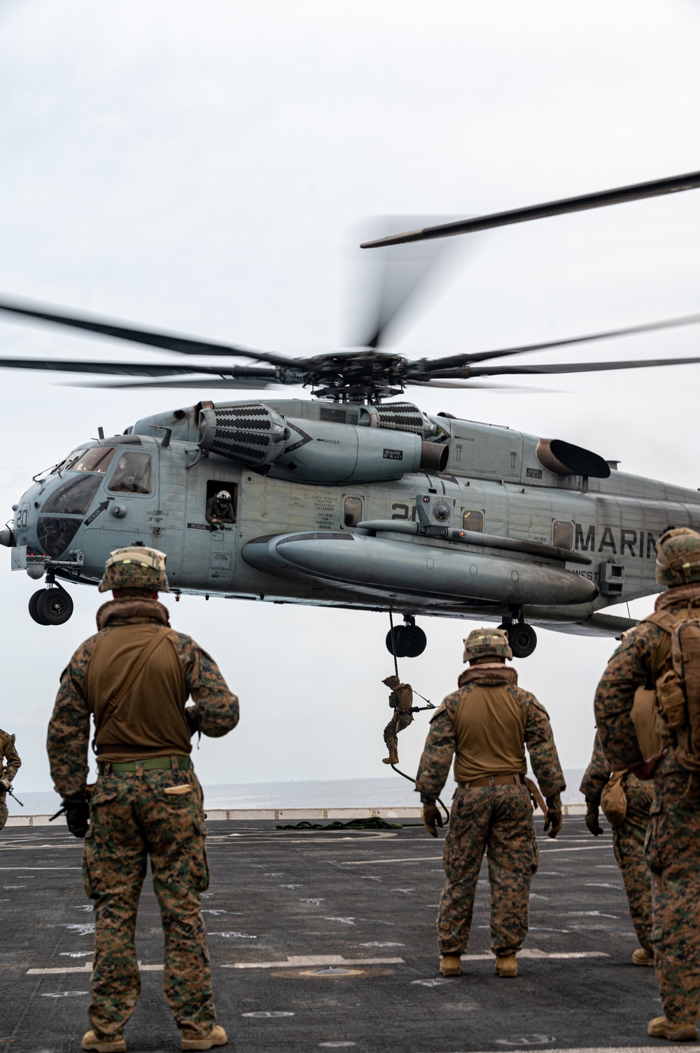 Charlie Company, BLT 1/4 Marines conduct fast-rope training