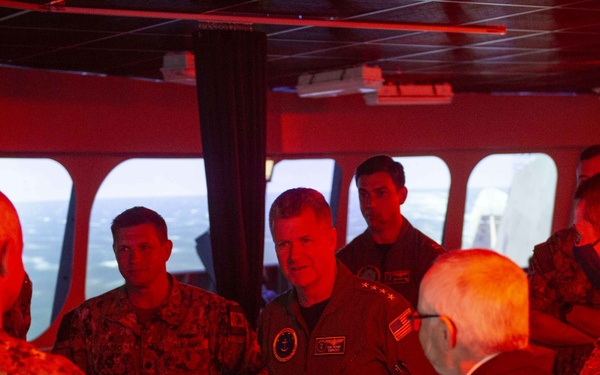 Commander, U.S. Pacific Fleet visits Naval Base San Diego Littoral Combat Ship Training Facility