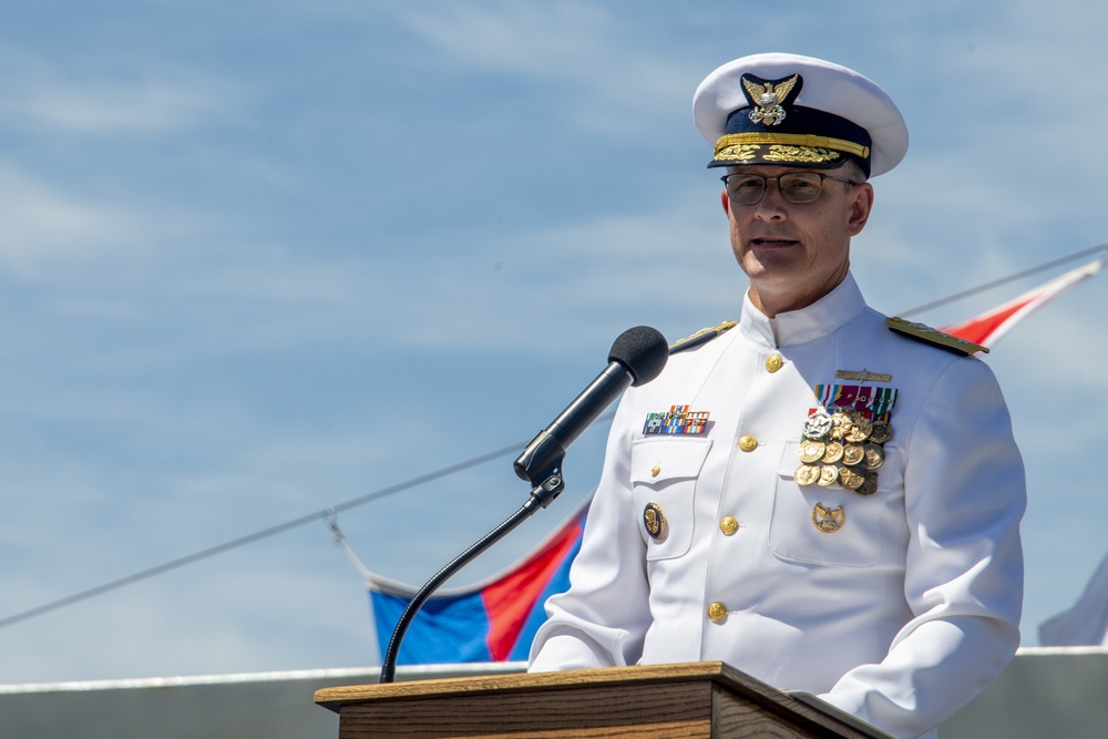 Coast Guard Pacific Area holds change of command ceremony