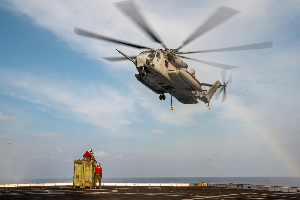 CLB-15 Marines conduct helicopter support team training