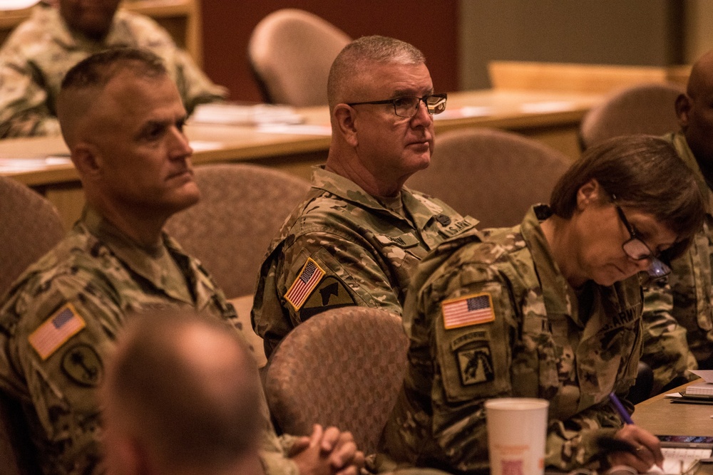 USACAPOC(A) CG attends Detainee Ops Training