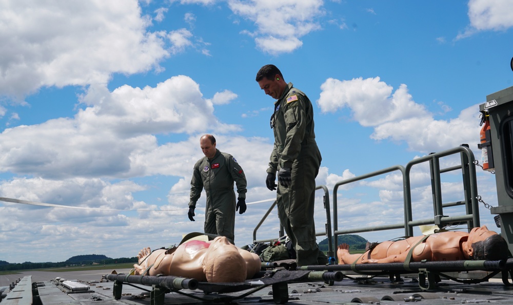 Airmen receive vital aeromedical evacuation training during PATRIOT 21