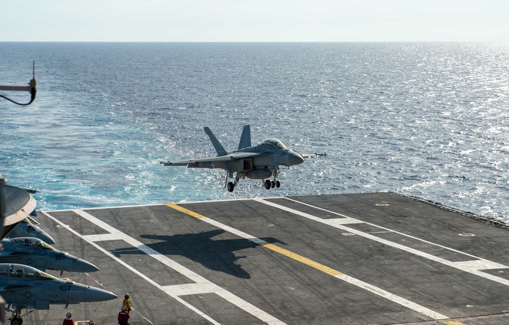 USS Harry S. Truman (CVN 75) transits the Atlantic Ocean.