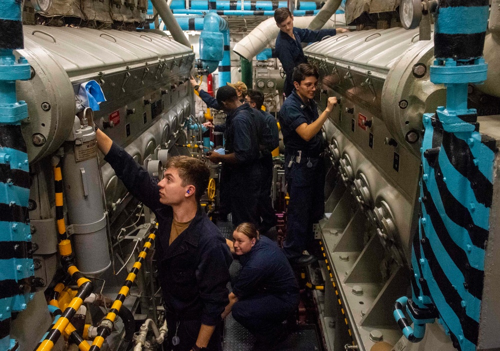 USS Harry S. Truman (CVN 75) transits the Atlantic Ocean.