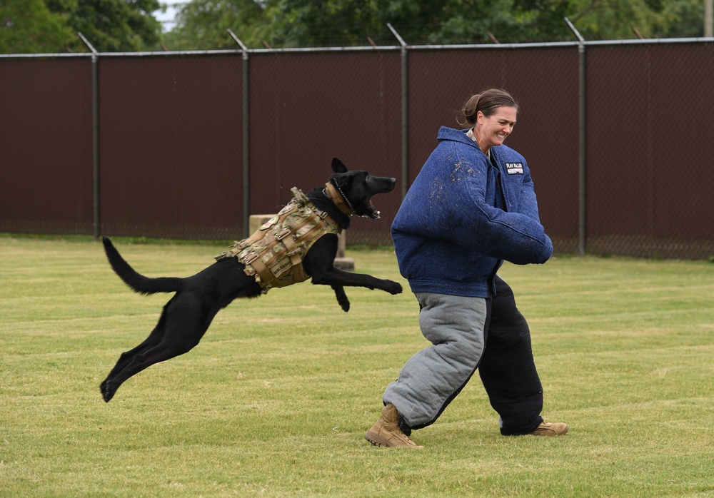 81st TRW commander receives 81st SFS training