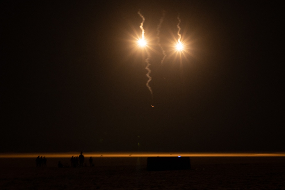 15th MEU Marines, Sailors conduct day, night mortar