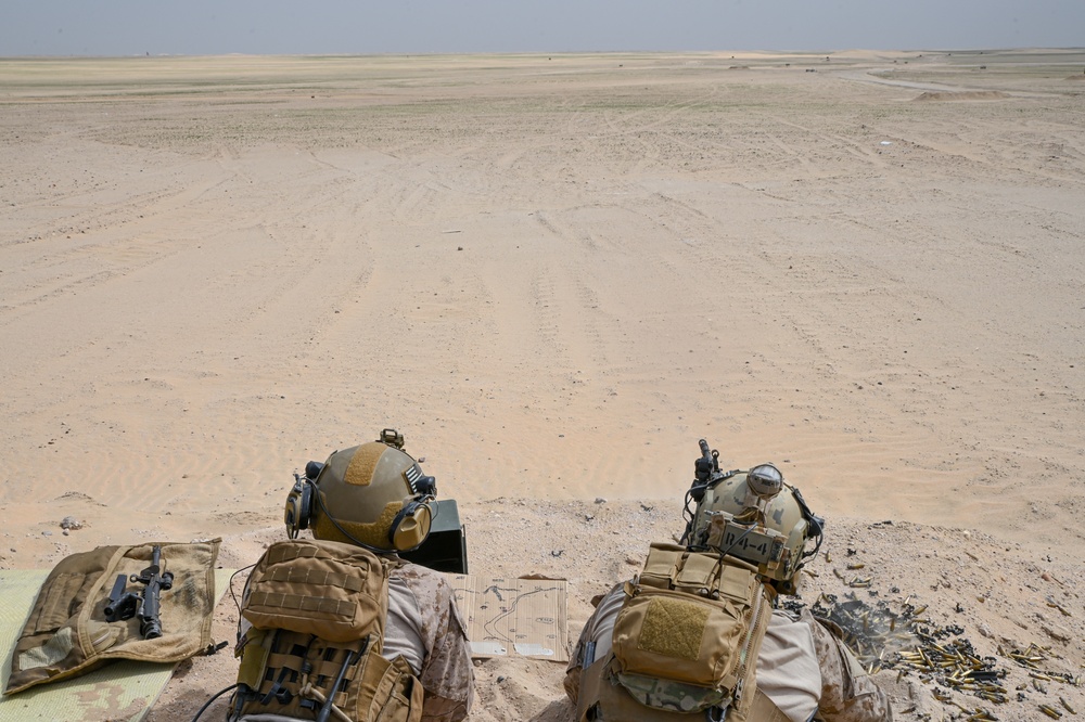 15th MEU Marines, Sailors fire machine guns