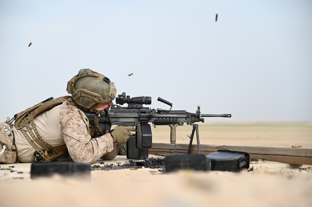 15th MEU Marines, Sailors fire machine guns