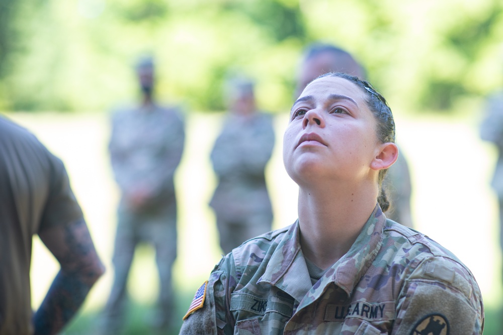 505th Engineer Battalion Soldiers Overcoming 40 feet