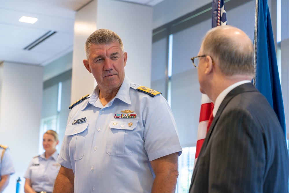 Coast Guard Commandant and NTSB Chairman sign Memorandum of Understanding