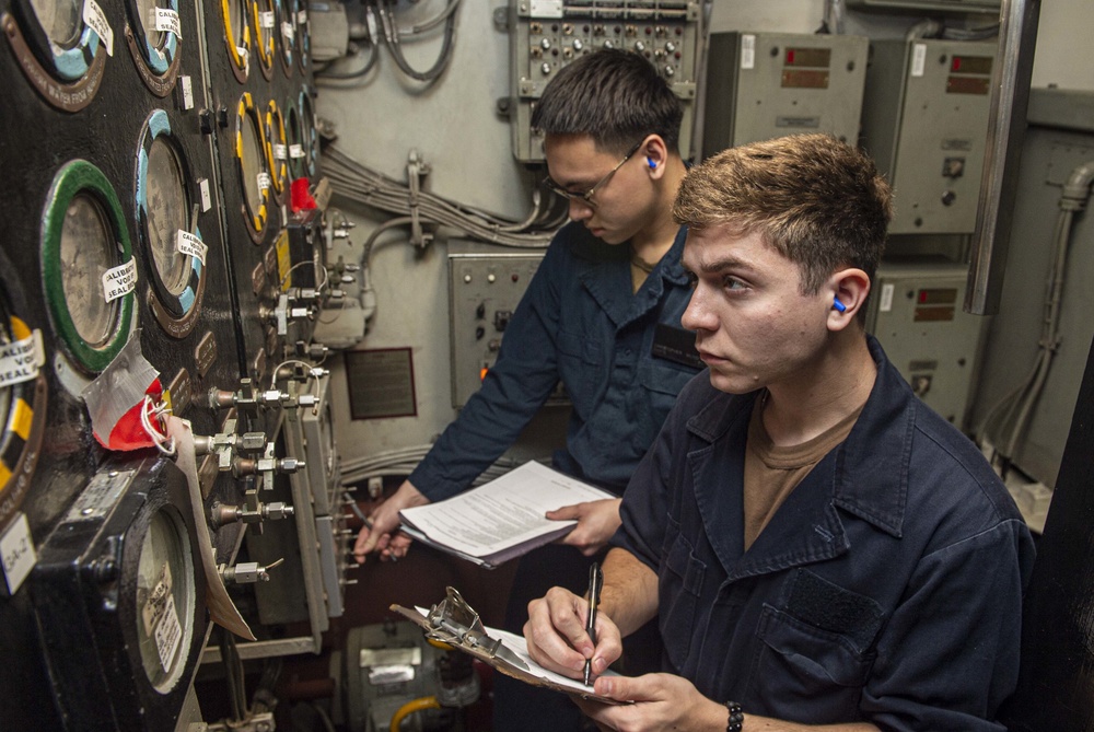 DVIDS - Images - USS Harry S. Truman (CVN 75) transits the Atlantic ...