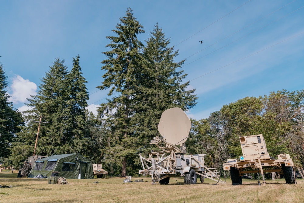 C Co., 898th Brigade Engineer Battalion successfully establishes secure communications in Command Post Node