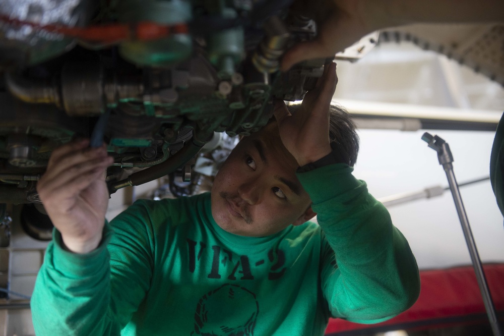 Sailor Removes Fuel System From F/A-18F Super Hornet