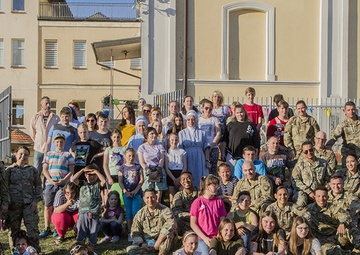Deployed guardsmen visit local orphanage in Poland