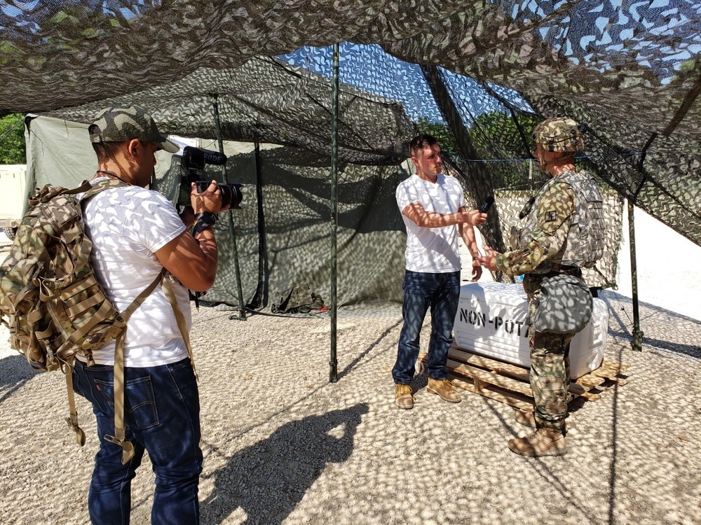 Media roleplayers test Soldiers at WAREX 86-21-02