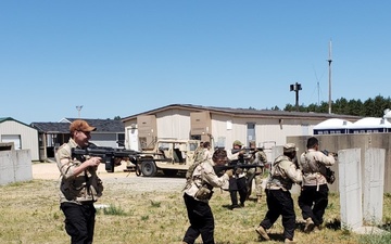 U.S. Army Reserve Soldiers test their battlefield skills at WAREX 86-21-02