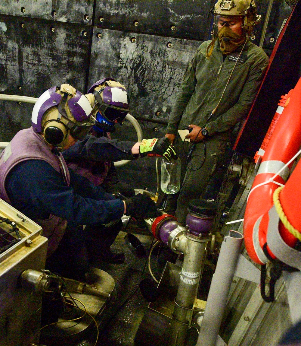 USS John P. Murtha (LPD 26) Well Deck Operations