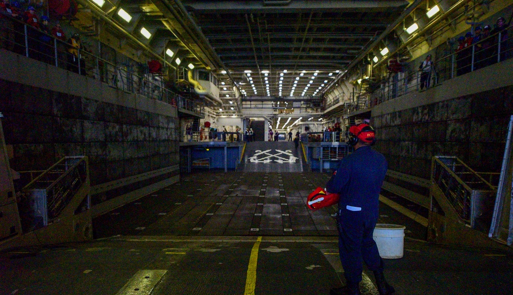 USS John P. Murtha (LPD 26) Well Deck Operations