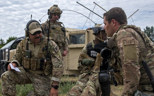 Airmen participate in civil disturbance training during PATRIOT 21 exercise