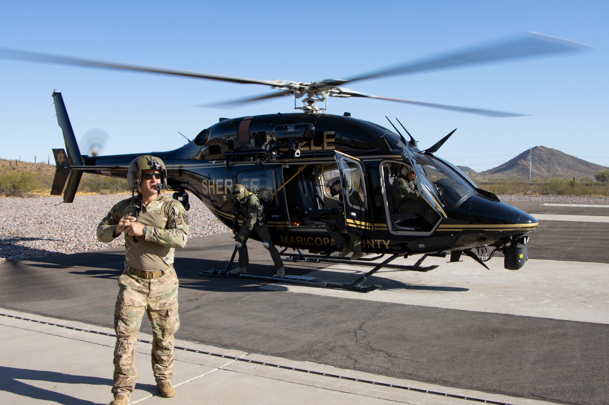 DVIDS - Images - Guardsmen and Deputies team up and fly to the