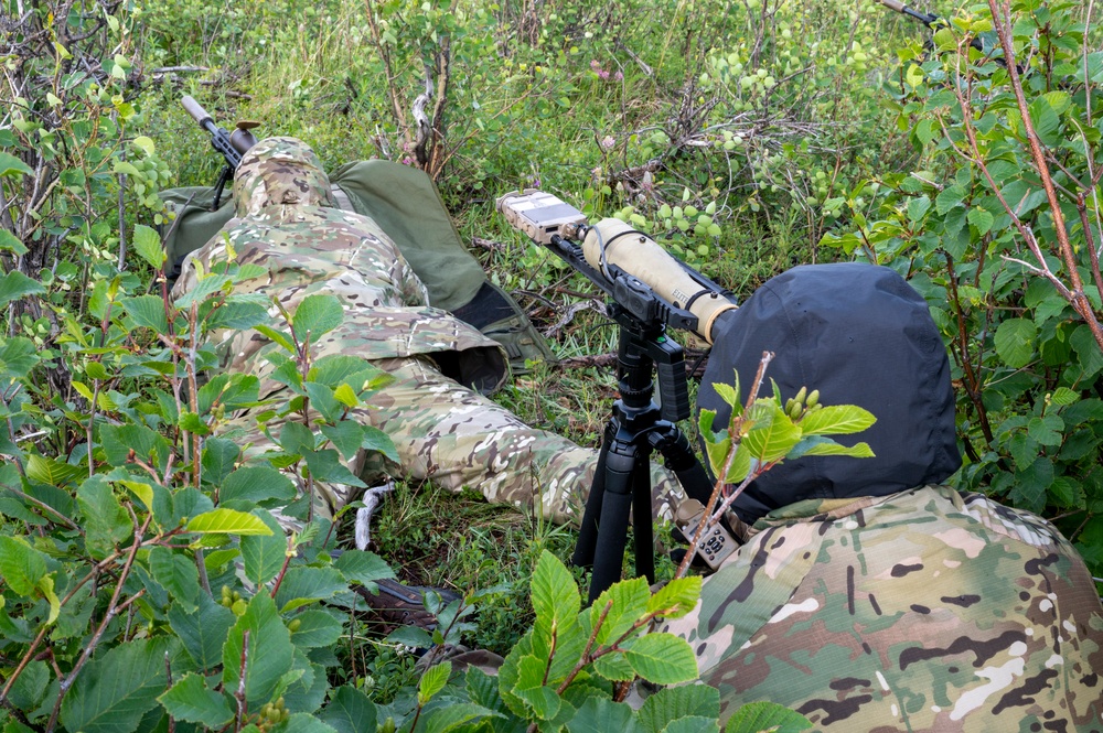 Red Flag-Alaska 21: Green Berets take 1 mile shot