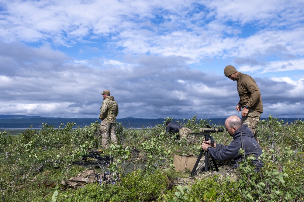 Red Flag-Alaska 21: Green Berets take 1 mile shot