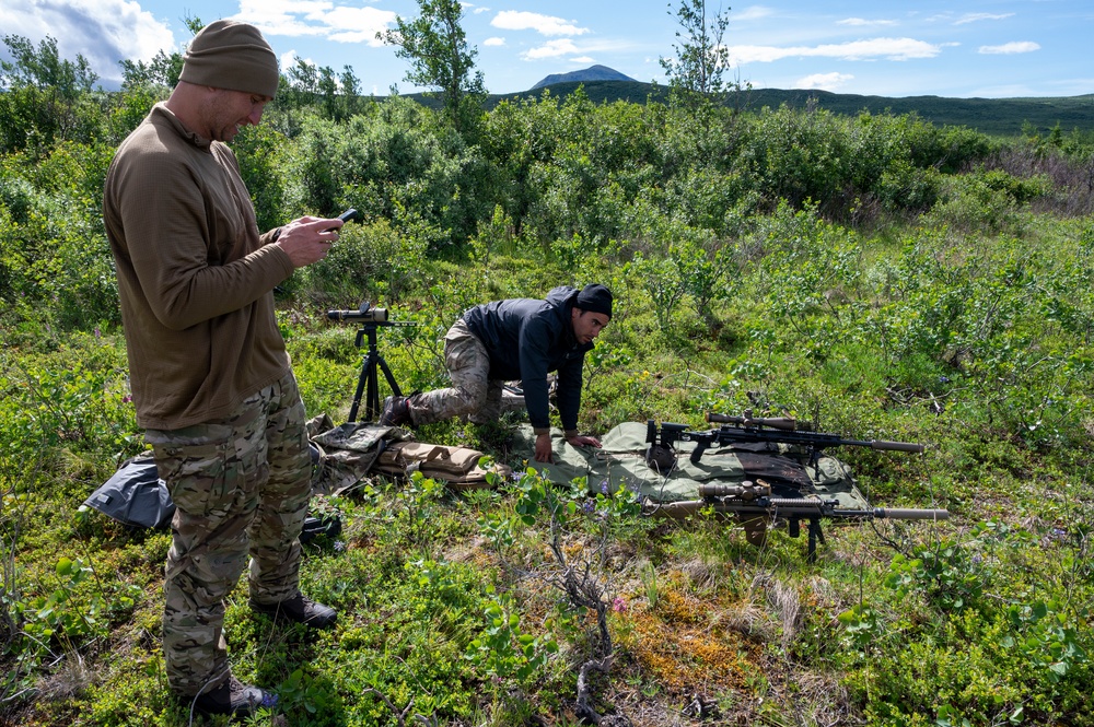 Red Flag-Alaska 21: Green Berets take 1 mile shot