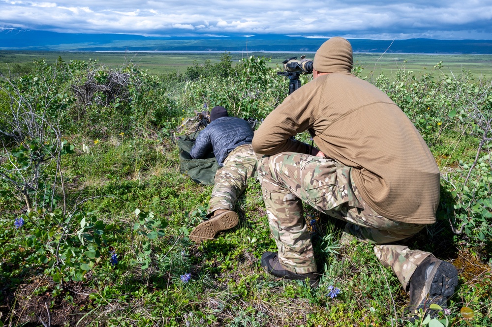 Red Flag-Alaska 21: Green Berets take 1 mile shot