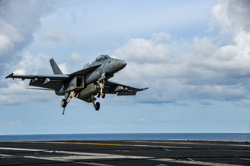 USS Ronald Reagan (CVN 76) Flight Operations