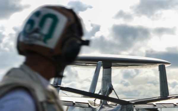 USS Ronald Reagan (CVN 76) Flight Operations