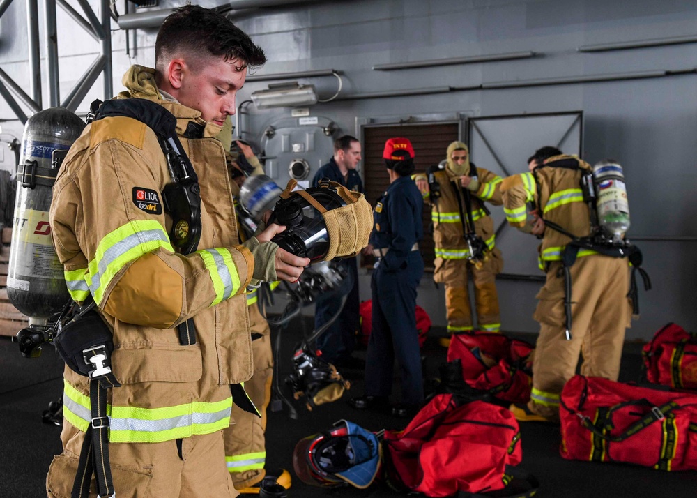 USS Hershel &quot;Woody&quot; Williams training